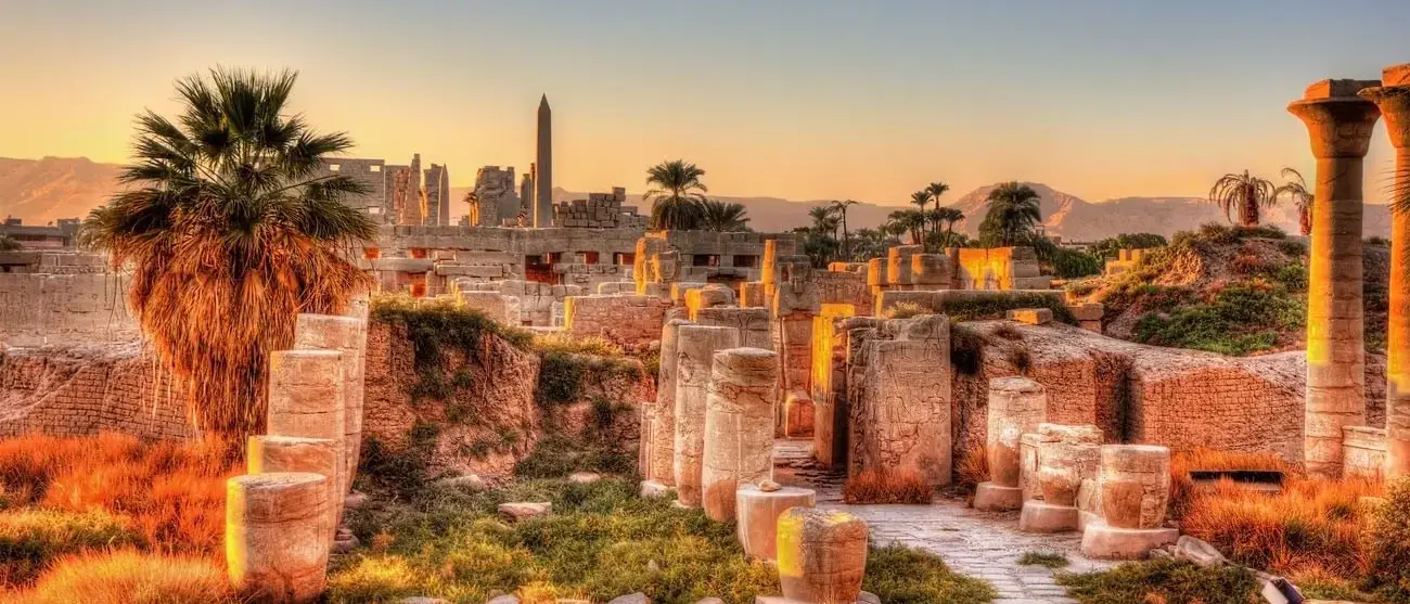 Vista do templo de Karnak - Luxor, Egito