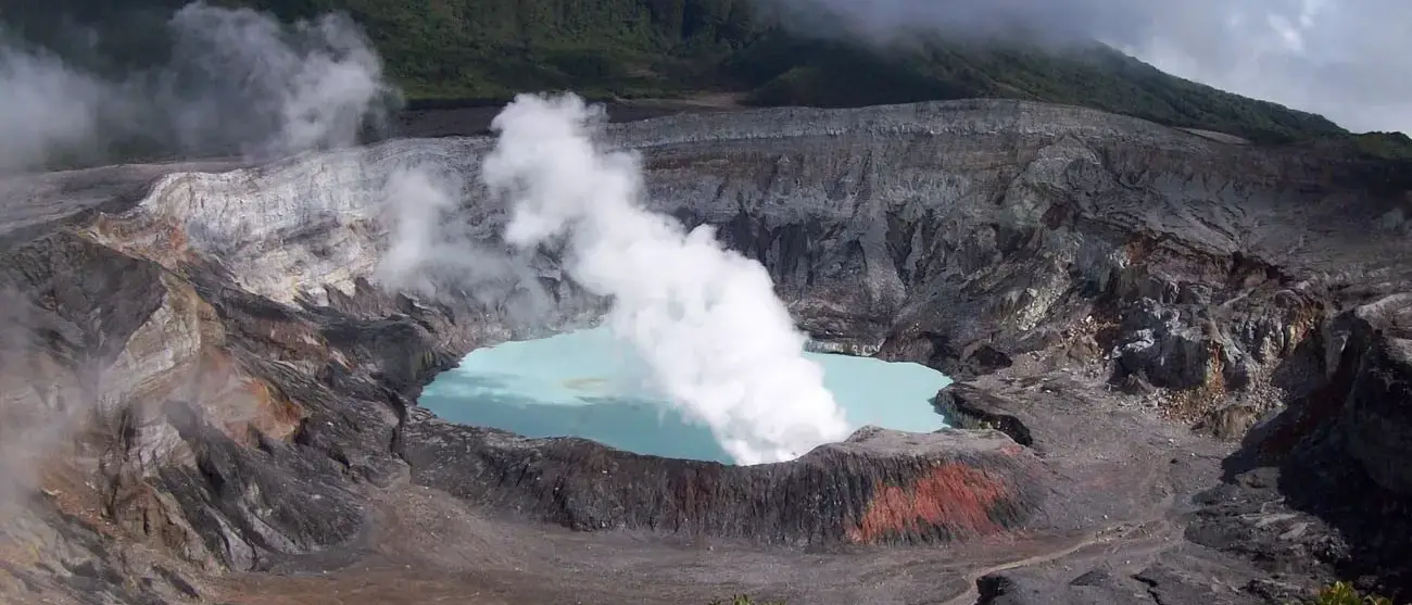 Vulcão Poás na Costa Rica