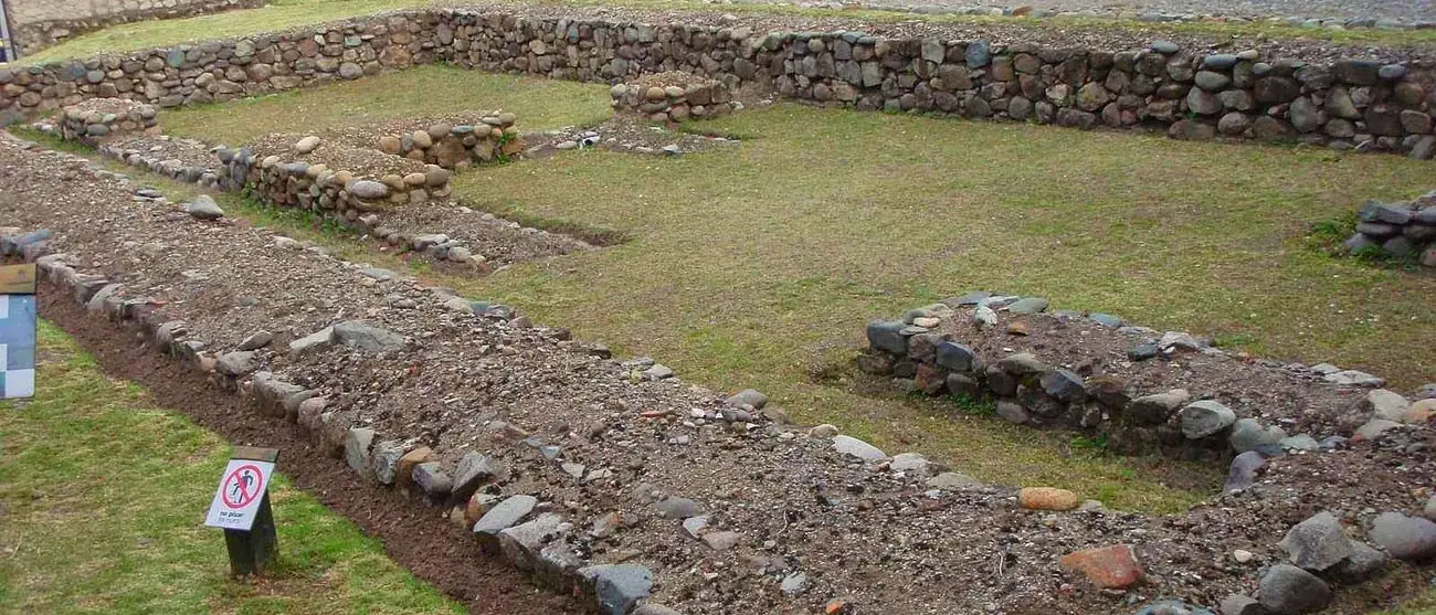 Ruinas do Sitío Arqueológico em Pumapungo em Cuenca