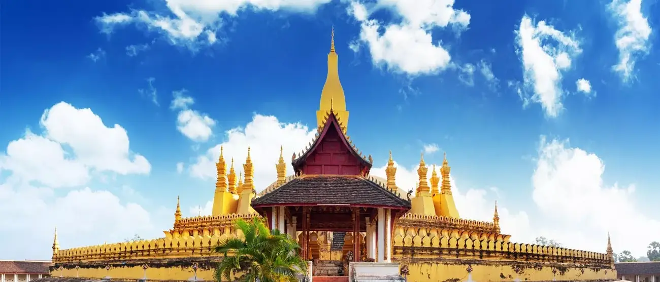 Templo dourado de Pha That Luang