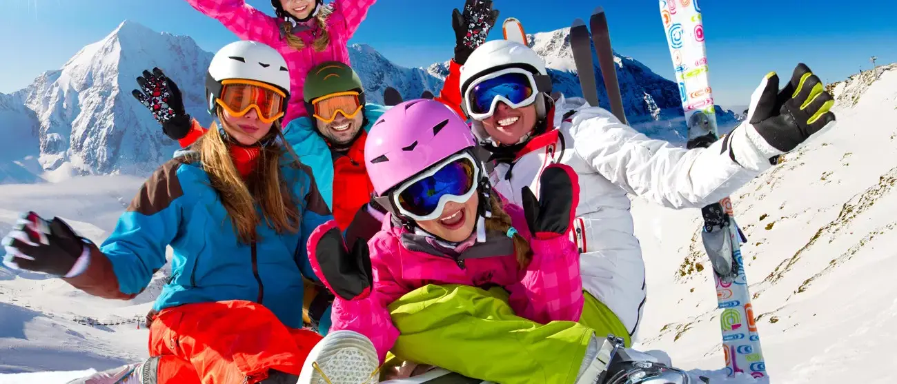 Família esquiando no Valle Nevado