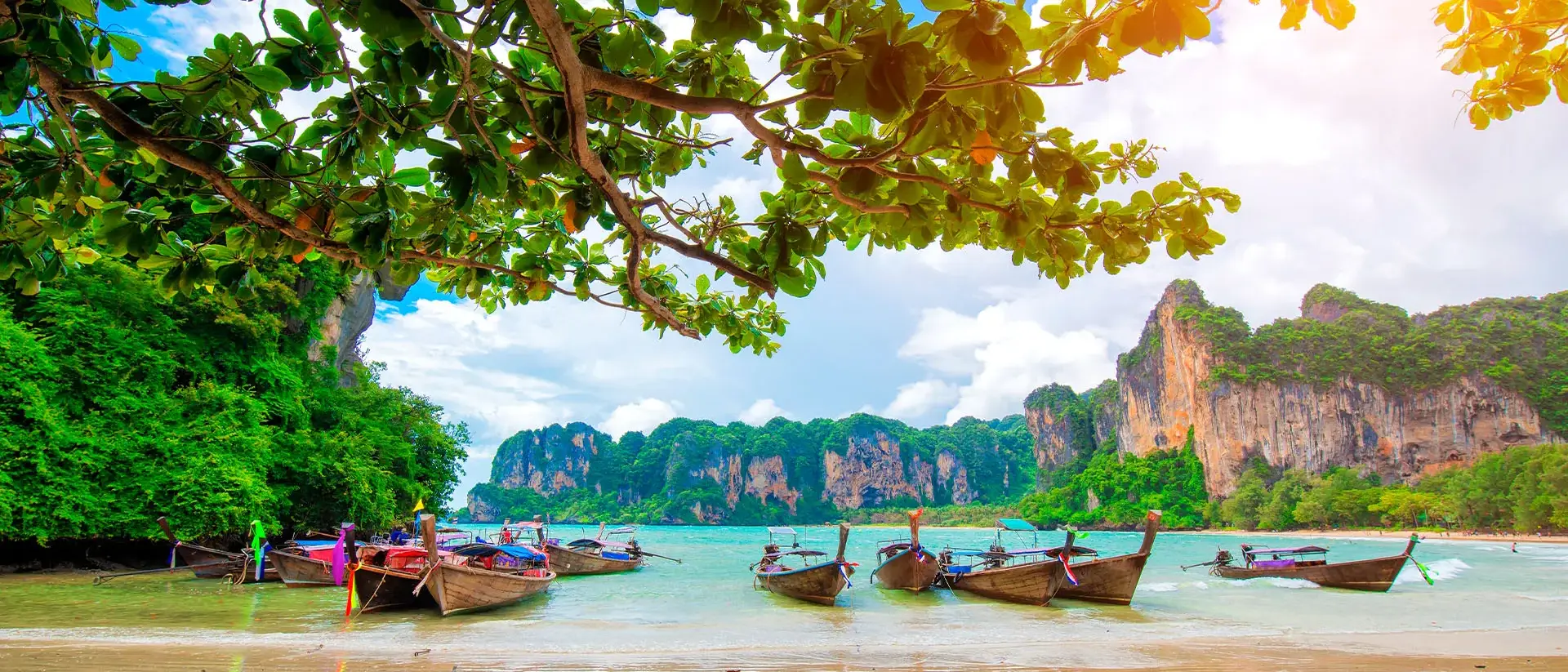 Boat-Railay-beach-Krabi.