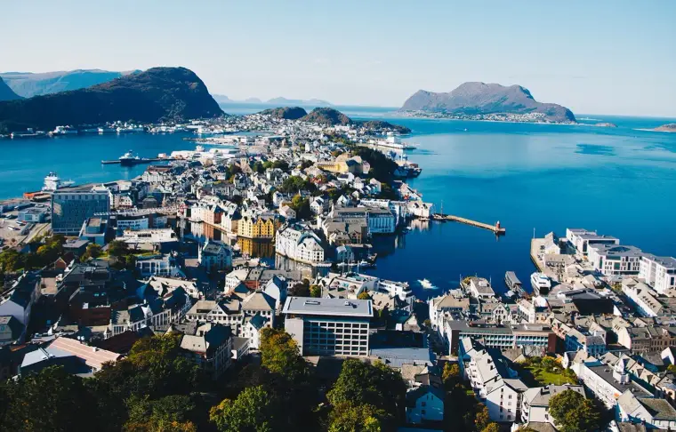Pacote de viagem Terra de Trolls, Fiordes e Ålesund