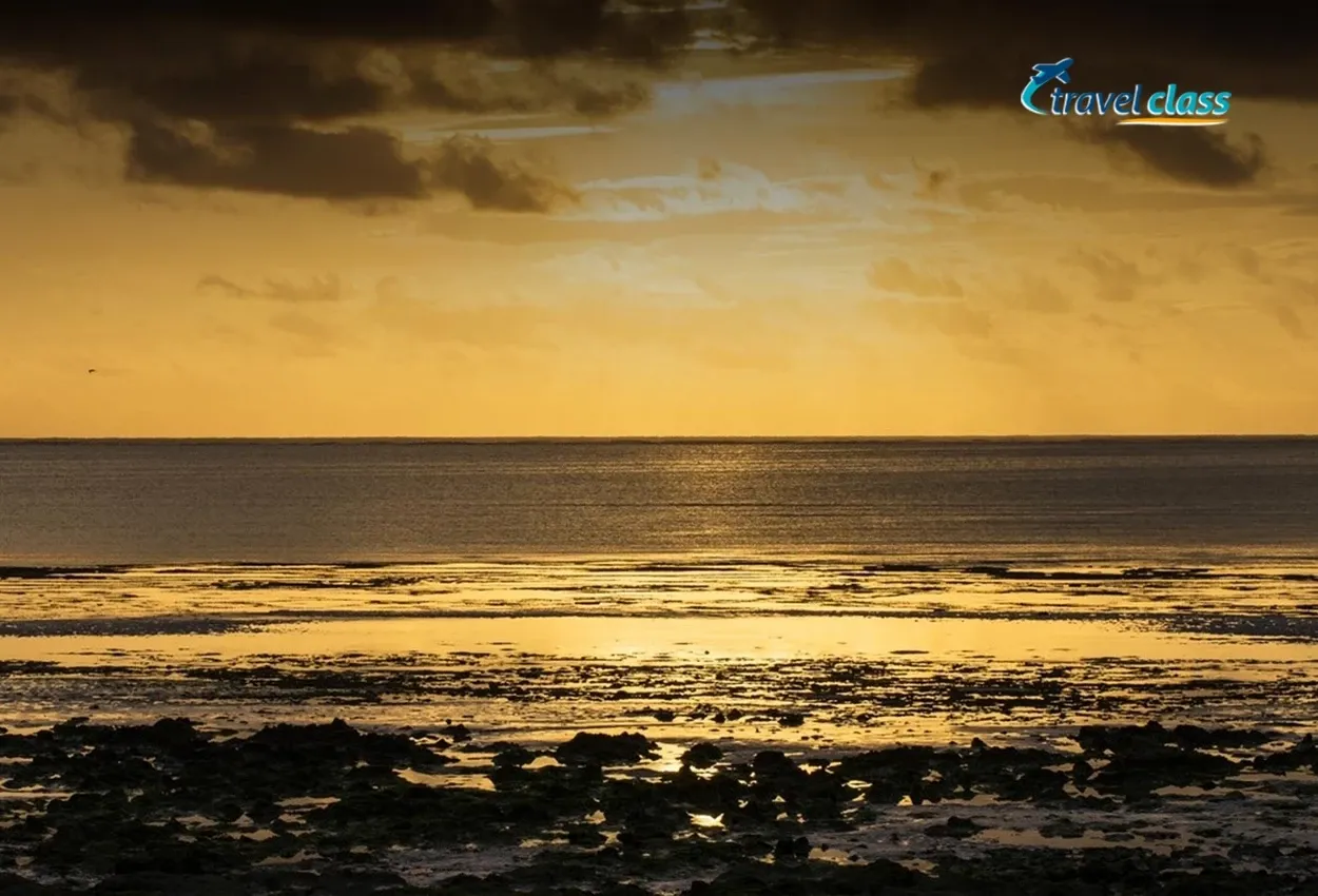 Pessoa em camelo no deserto