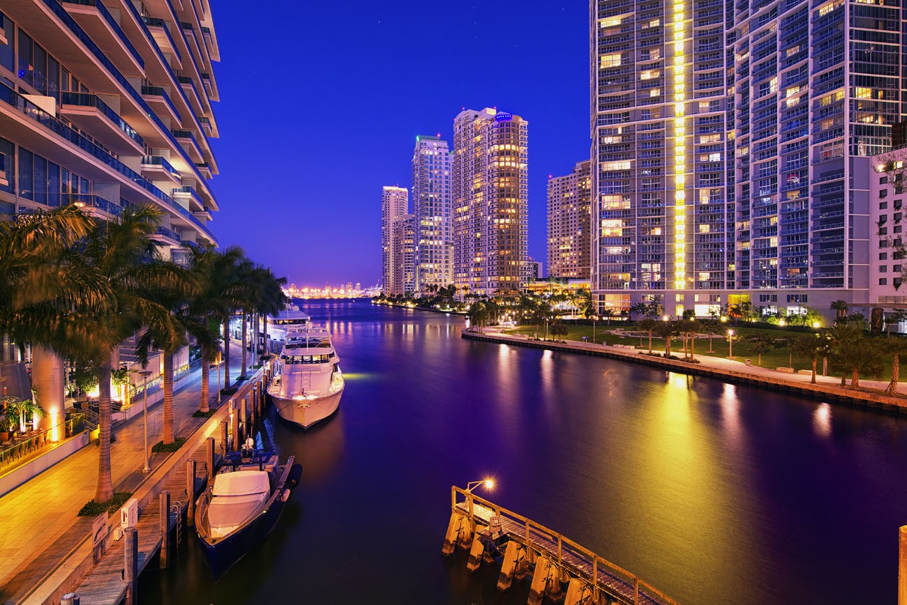 Bahamas & Miami - Cruzeiro Carnival Victory