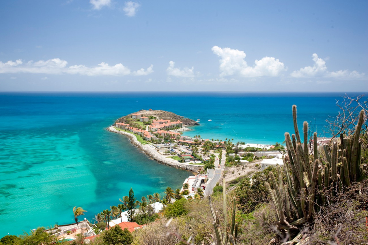 Divi-Little-Bay-Beach-St-Maarten