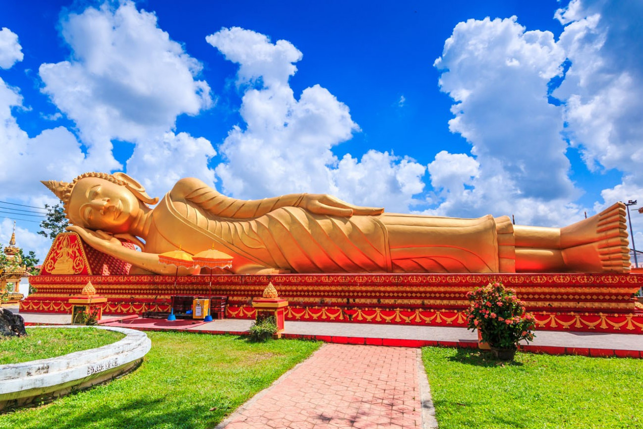 Buddha que dorme templo Vientiane, Laos