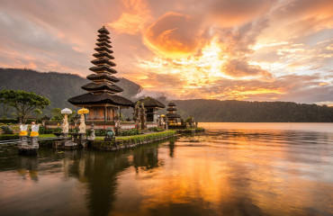 Pura Ulun Danu Bratan, templo hindu no lago Bratan, Bali, Indonésia