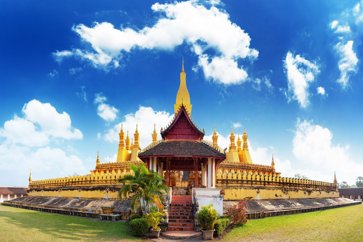 Templo dourado de Pha That Luang