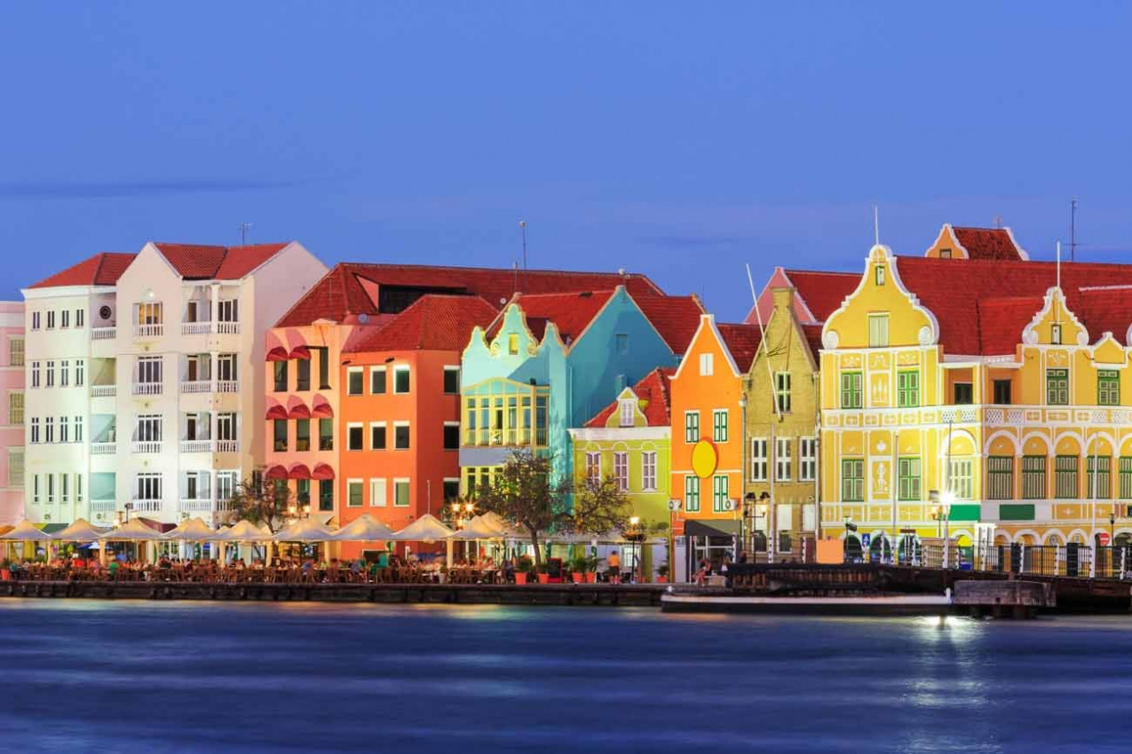 Vista de Groot St Martha em Curaçao 