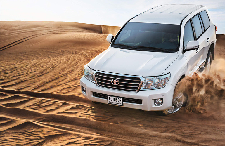 Excursão no Deserto de Dubai de Landcruiser