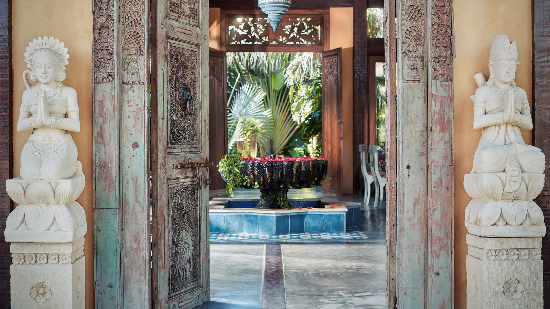 Zorah Beach Hotel 